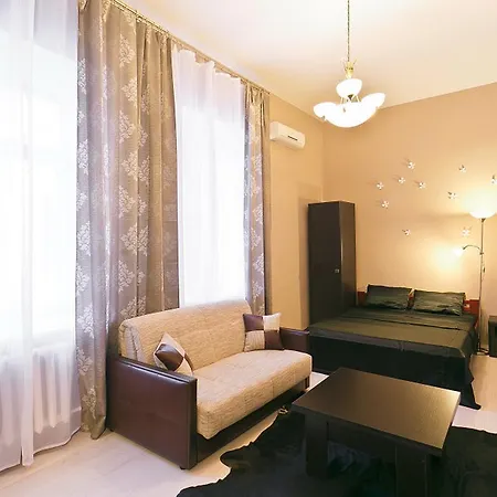 On Internatsionalnaya 9 * Mińsk